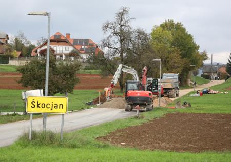 Gradnja vodovoda in kanalizacije v Škocjanu